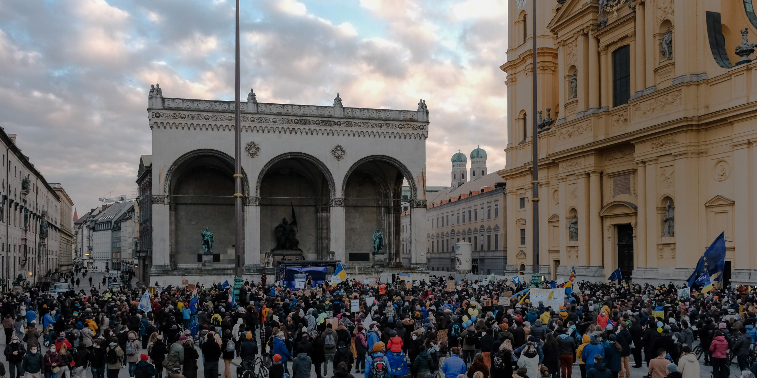 FFF-PROTEST: STAND WITH UKRAINE